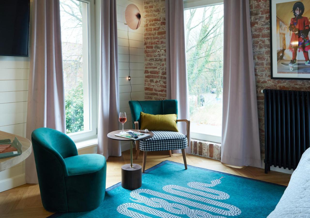 Five Rooms Leer Exteriör bild